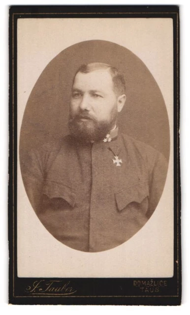 Fotografie J. Tauber, Domazlicich, K. K. Soldat in Uniform mit drei Sternen und