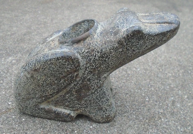 rare old native Indian frog fetish carved stone pipe rare old native Indian frog fetish carved stone pipe