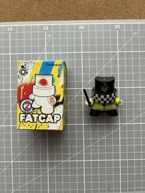 Kidrobot Fatcap - Policeman - Shok1 1/25 - Collectibles Vinyl Figure Blind Box