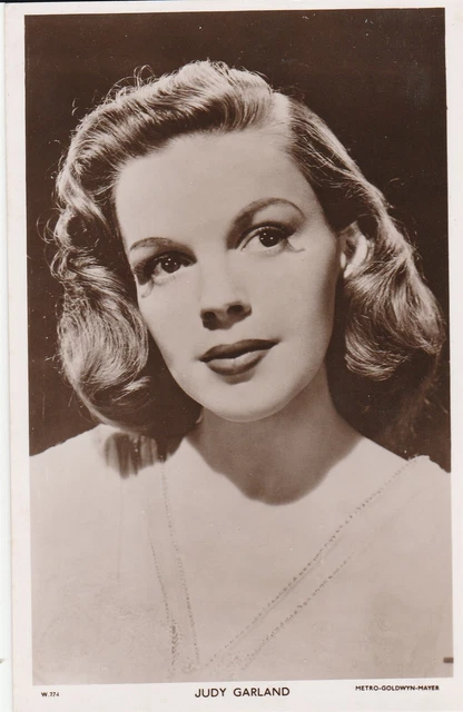 A ACTOR ACTRESS film star old postcard movies cinema judy garland EUR 3