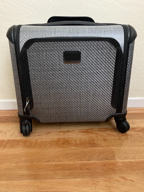 TUMI TEGRA LITE Max 4 Wheel Carry On Briefcase Luggage Silver Spinner Compact