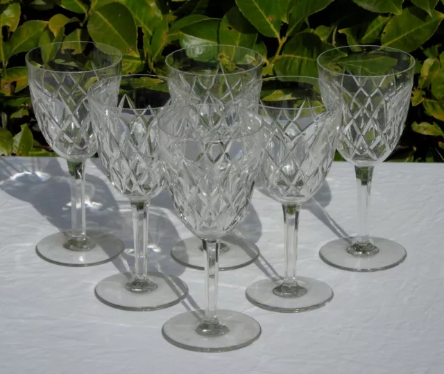 Baccarat - Service de 6 verres à vin blanc en cristal taillé, modèle Thorigny