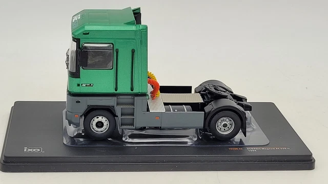 RENAULT MAGNUM AE 520 Ti 1994 Gris Métallisé IXO Scale 1:43 Réf TR125.22 - La Boutique D'ALAIN