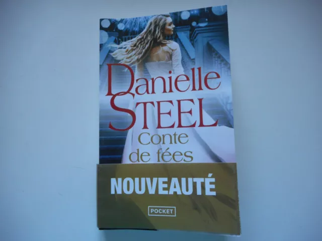 Conte De Fees / Danielle Steel - Pocket Roman 2022