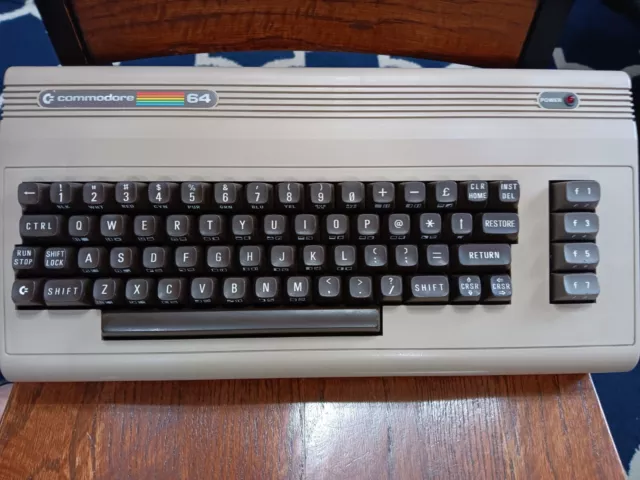 CLEANED, TESTED, and WORKING NTSC Commodore 64.