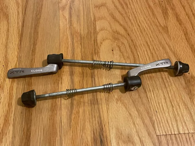 Shimano XTR Skewers M950 Quick Release Retro Set 100 135mm front rear mtb QR Shimano XTR Skewers M950 Quick Release Retro Set 100 135mm front rear mtb QR