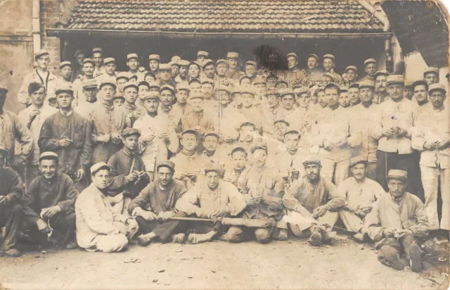 Cpa War Military Hairy Barracks Photo Card