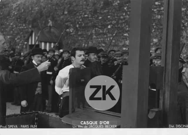 CASQUE D'OR Serge REGGIANI Becker ECHAFAUD Guillotine Belle Epoque Photo 1952