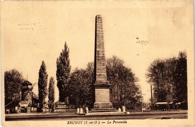 CPA Brunoy La Pyramide FRANCE (1370497)
