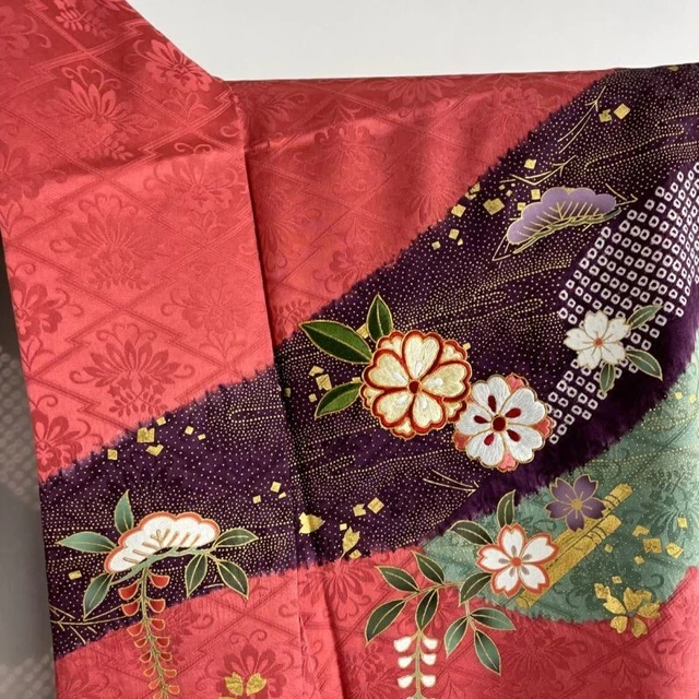 Woman Japanese Kimono Furisode Silk Temari Flower Gold Thread Embroidery Red 3