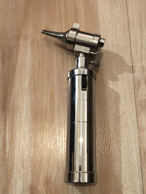 altes Otoskop Medilux aus Metall
