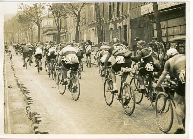 Photo Argentique Meurisse : Départ Course Cycliste Fête Des Caf'con, Vers 1930