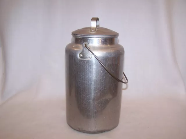 Antigua Leyse Aluminum Co. Lata de crema con asas