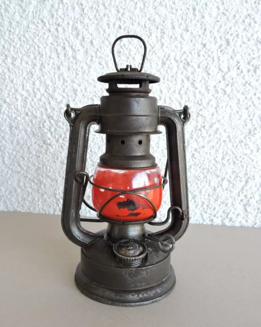 alte Feuerhand Petroleumlampe Laterne 175 Super Baby W.Germay /Glas rot.