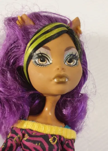 MONSTER HIGH Clawdeen Wolf Doll by Mattel from 2010 28cm Clothing is Incomplete. 3