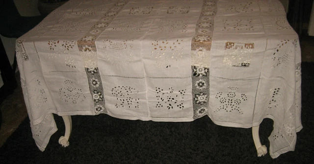 ANCIENNE NAPPE OVALE BRODE MAIN RICHELIEU batiste 170x149cm EUR 15,00