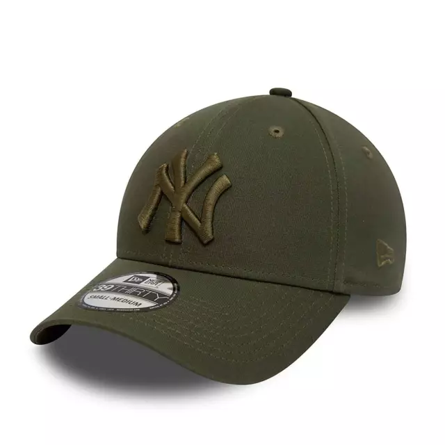 New Era 39Thirty Stretch Fit Cap League Essential MLB New York Yankees olive