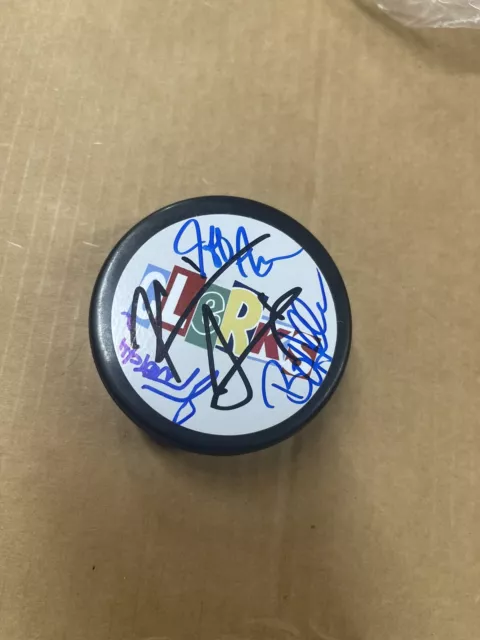 Kevin Smith/Jason Mewes/B O’halloran/Jeff Anderson Signed  Hockey Puck Clerks C