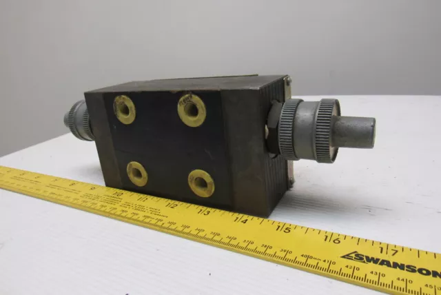 Double A NNYYC-01-10A1 Hydraulic Pressure Flow Control Stack Valve