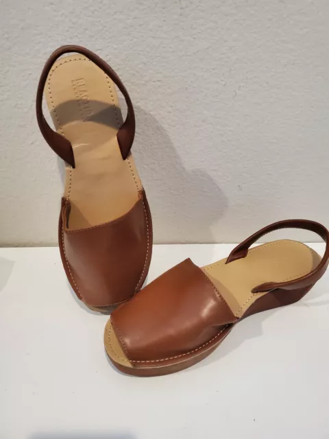 New REACTION KENNETH COLE Womens Brown Wedge Slingback Sandal 10M