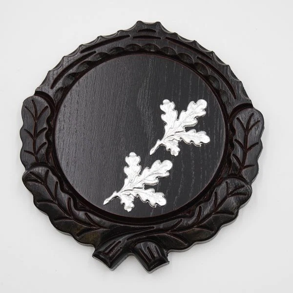 Placa de Jabalí Tallado Oscuro Af 14 CM Con 2 X Aluminio Hoja de Roble Portada
