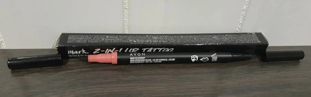 Marca Avon. Tatuaje de labios 2 en 1 x2 bolígrafos empujador de pétalos £3.49