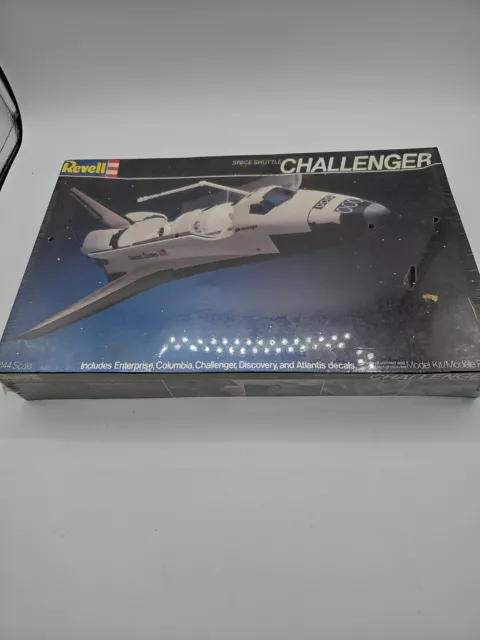 space shuttle challenger Revell New Sealed  Box 1982 Made In Usa