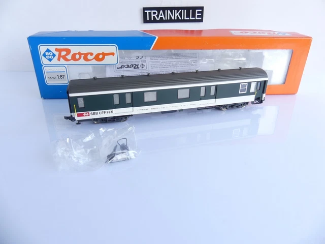 ROCO 44730 HO - Voiture voyageurs à bogies extrémités plate-forme 1/2e
