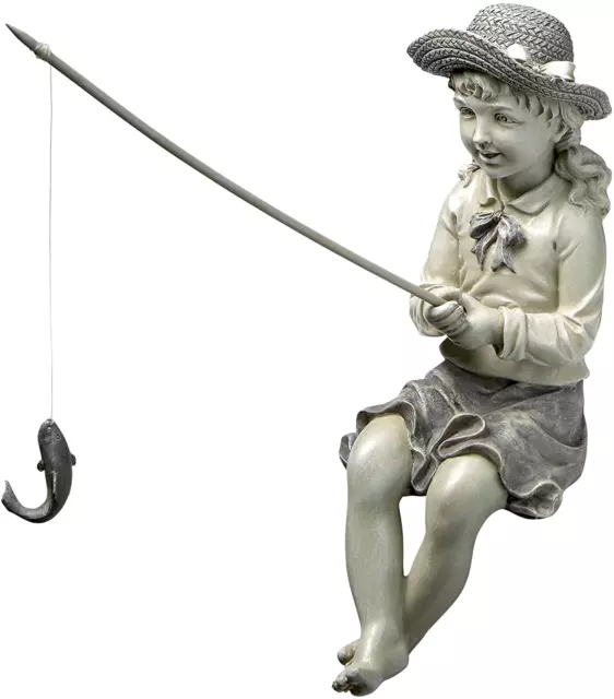 Petite Statue Nellies Big Catch