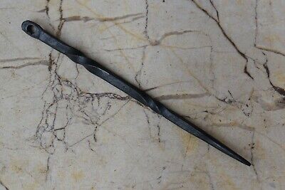 Vtg blacksmith hand forged iron twisted spike fid spiral sailing boating tool 6"