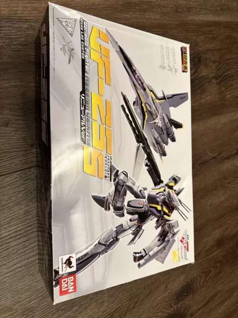 Bandai DX Chogokin Macross Frontier VF-25S Messiah Valkyrie Ozma Lee Renewal ver