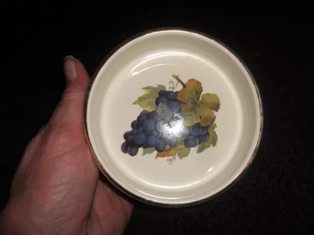 Vintage Gilded Dish Prinknash Pottery Bold Grapes Centre With Grapevine Outer