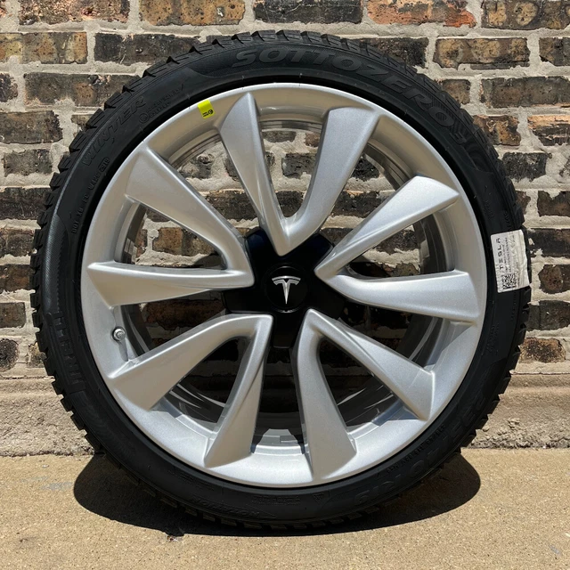 BRAND NEW OEM/ORIGINAL 19" Tesla Model 3 20172020 Wheel/Rim Silver