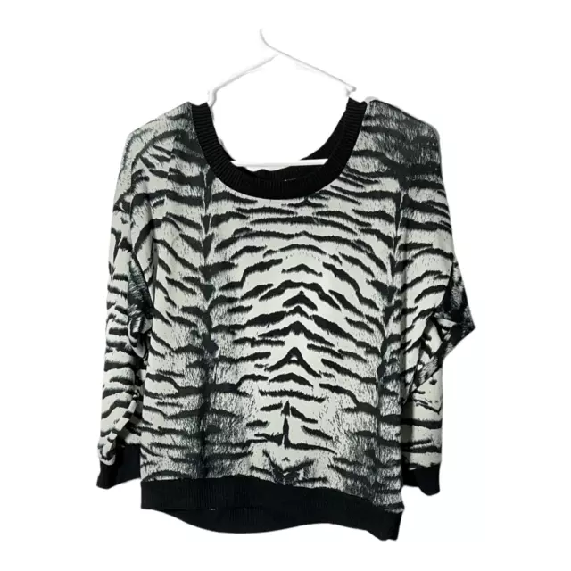 Almost Famous Junior girls 3/4 sleeve animal print blouse w/ lace back, size XL