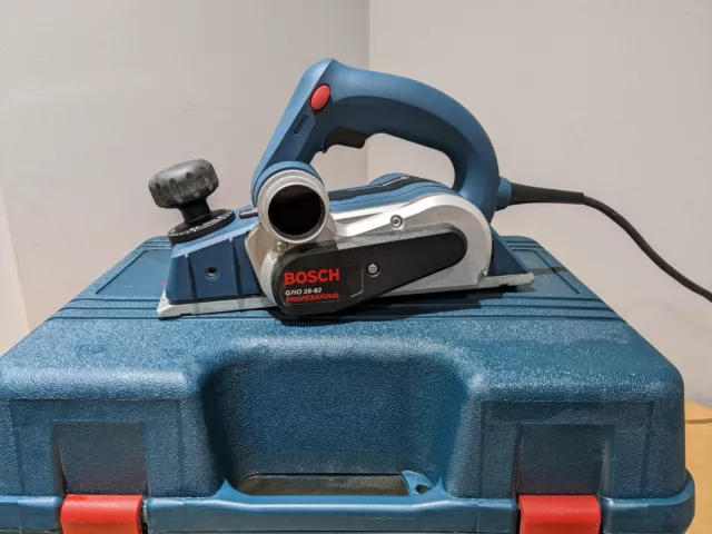 bosch professional gho 26 82 planer 240v