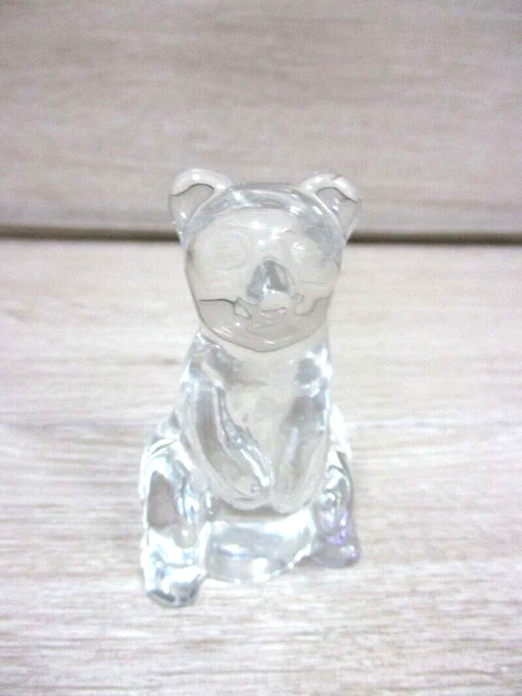 Petite statuette en verre moulé : " Ours "