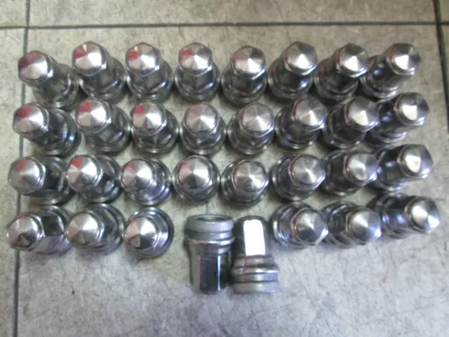 FORD F250 F350 factory stainless lug nuts oem 14 x 1.5 mm SET 32 TAKE OFFS LUGS