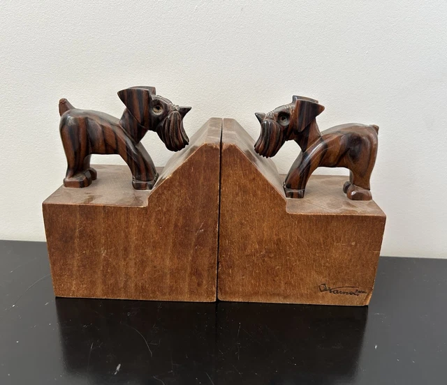 Paire De Serre-livres Anciens En Bois Sculpté, Chiens Scottish Terrier, Marron