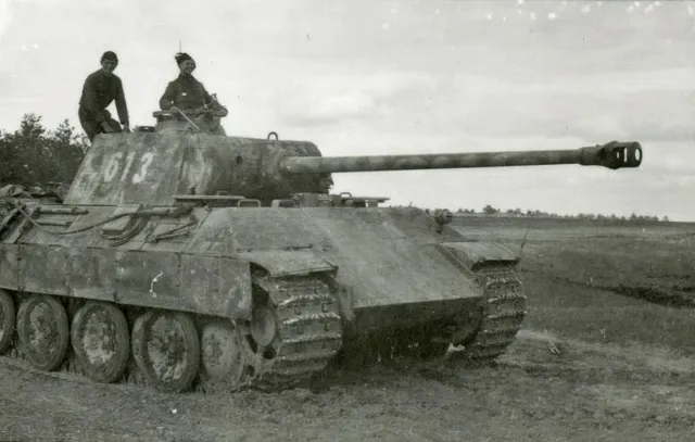 WW2 WWII Photo German Panther Medium Tank Pzkpfw. V Panzer  World War Two / 4287