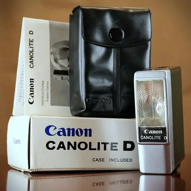 Canon canolite d, E.P mark, flash for QL17, QL19 Original Box + case tested MINT