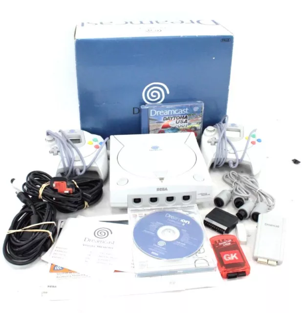 SEGA Dreamcast HKT-3030 Games Console Boxed Bundle Inc 2 Controllers - F25