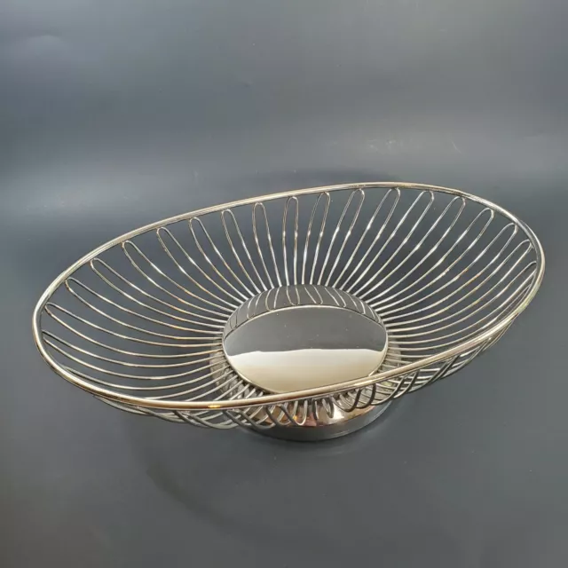 International Silver Co Silverplate Vintage Metal Wire Fruit Bowl MCM Oval Bread