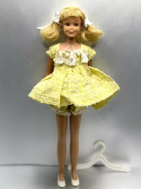 VTG 60s MATTEL BARBIE SKIPPERS FRIEND SKOOTER DOLL PLATINUM BLONDE STRAIGHT LEG