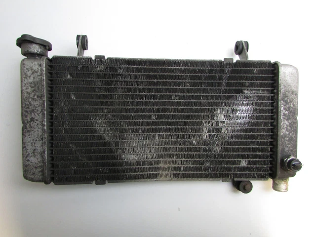 thumbnail image 2 of MPW Pattern Replacement Aluminium Radiator For Honda CBR 400 RR NC29 (90-96) 2 of 4