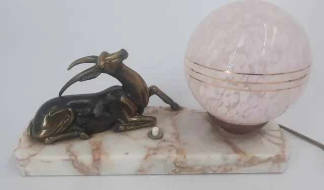 Lampe de chevet art deco antilope métal marbre globe