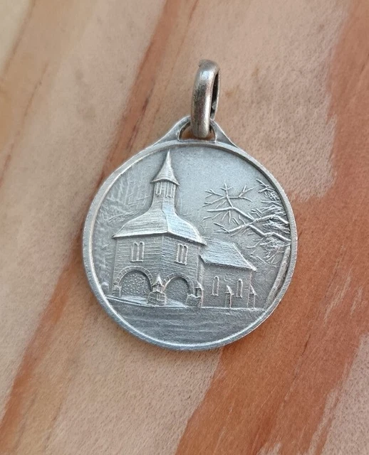 Broche Médaille Ancienne En Argent - Représentation Velleda, Institution Notre-Dame