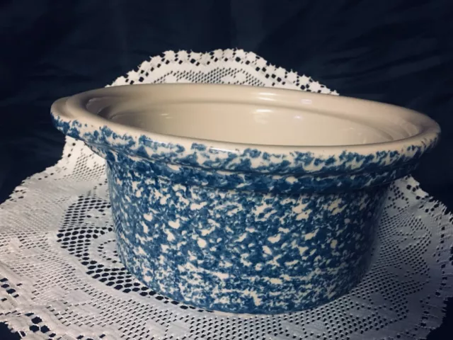 Roseville;Workshop Gerald Henn Spongeware 2 Qt Round Casserole, No Lid; Blue