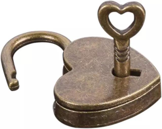 Lock Antique Brass Padlock with Key, Vintage Heart Shape Anti-Theft Mini Padlock