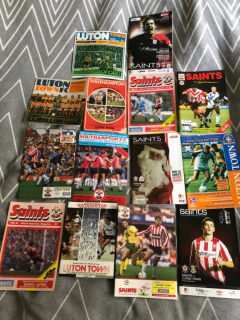 14 VINTAGE LUTON TOWN v SOUTHAMPTON FOOTBALL PROGRAMMES LOT STOCKING FILLER