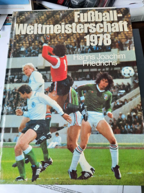 Fußball-Weltmeisterschaft England 1966, von Friedemann, Horst, Wolf Hempel Dieter Buchspiess u. a.:: Gut ca. 24 x 17 cm, gebunden (1966) 1. Auflage. | Versandantiquariat Höbald
